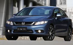 Sedã HONDA CIVIC LXR 2.0 CVT FLEX 2014