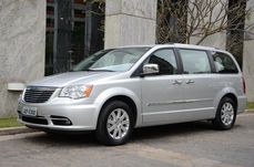 Van/Minivan CHRYSLER TOWN & COUNTRY LIMITED 3.8 AT 2011