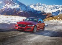 Sedã JAGUAR XE R-SPORT 200 2.0 TB 2018
