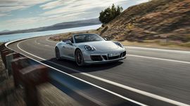 Conversível PORSCHE 911 CARRERA 4 GTS CABRIOLET 3.0 2018